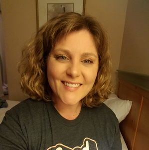 Meet your Posher, Jenn